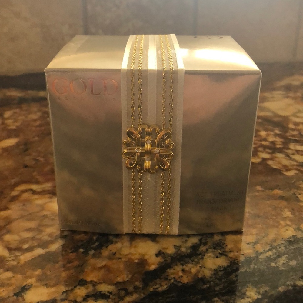 • SOLD •’ GOLD ELEMENTS AGE TRANSFORMING MASK